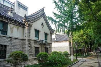 中国山东大学趵突泉校区近现代建筑风光