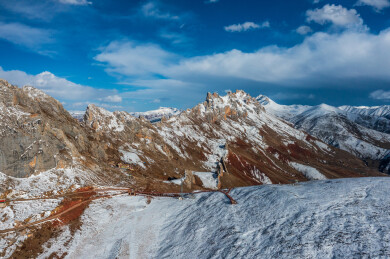 中国西藏昌都丁青县孜珠寺雪景