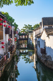 江苏省苏州市著名景点七里山塘夏季风光