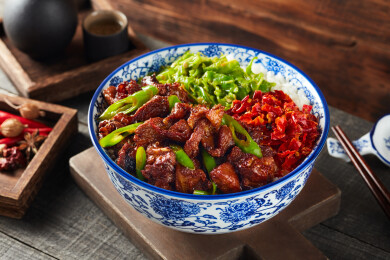 青椒炒拆骨肉饭