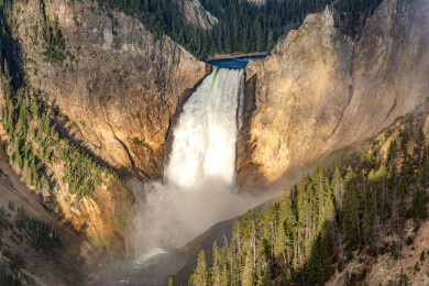 美国黄石国家公园黄石瀑布