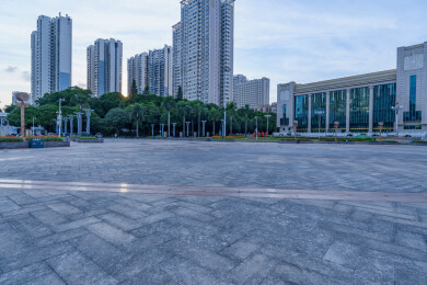 广西南宁民族广场与广西人民会堂现代建筑