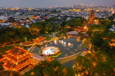 苏州市盘门景区日落夜景航拍
