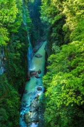 中国湖北省恩施大峡谷云龙地缝景区