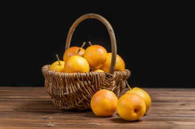 成熟美味的南果梨