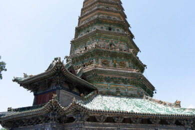 山西临汾广胜寺琉璃塔，中国古建筑旅游景点