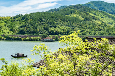 江苏宜兴阳羡旅游度假区窑湖小镇窑湖泛舟