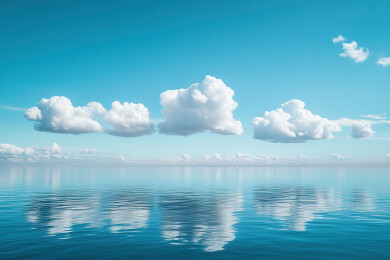 干净明亮的海边风光天际线反射倒影背景图