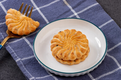 无添加蔗糖红豆薏米味酥性饼干