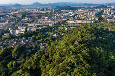 航拍浙江绍兴越城区府山公园景观