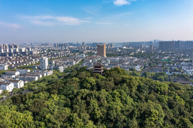 航拍浙江绍兴越城区府山公园景观