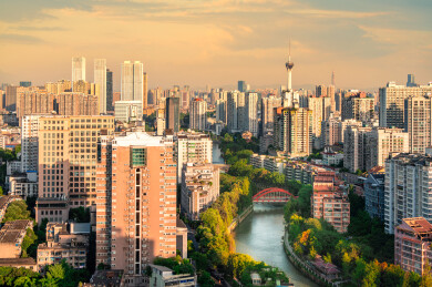 中国四川成都339电视塔及周边建筑航拍图