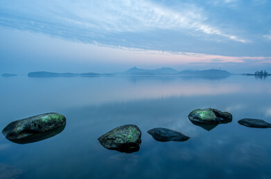 中国安徽池州市平天湖冬日晨景