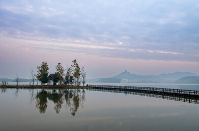 中国安徽池州市平天湖冬日晨景