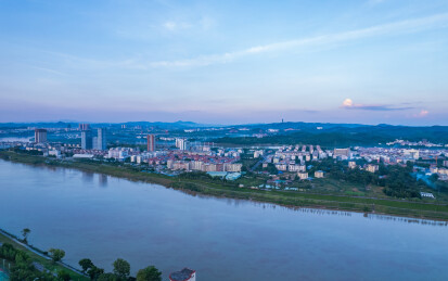 广西南宁仙葫开发区城市建筑景观与邕江航拍