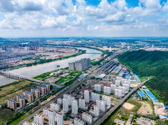中国吉林市松花江龙潭山城市航拍