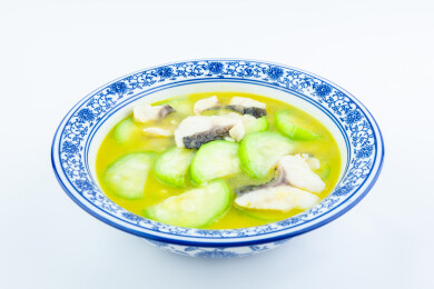 一碗丝瓜鱼片汤