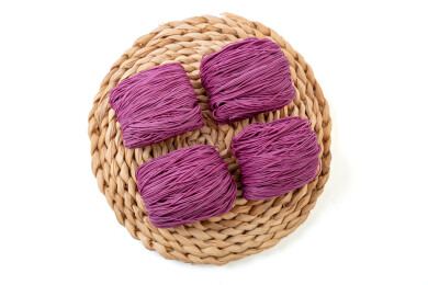 紫薯竹升面干面块特写