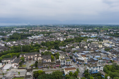 四川省德阳市孝泉古镇全景航拍