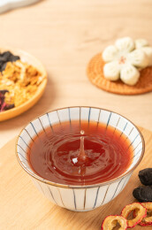 碗里的酸梅汤