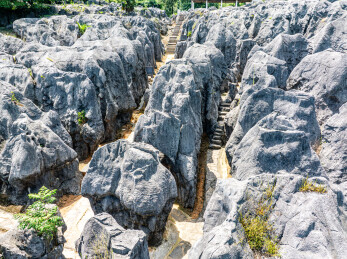 中国湖北宜昌奥陶纪石林景区风光