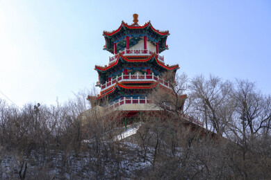 北京市石景山区，首钢园地标建筑功碑阁