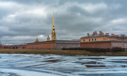 俄罗斯圣彼得堡涅瓦河畔彼得保罗要塞风光