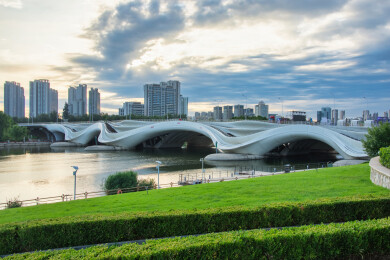 北京通州区北运河上的千荷泻露桥