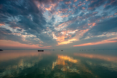 巢湖日落晚霞丁达尔光