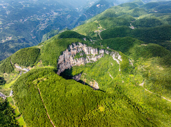 中国重庆小寨天坑景区自然风光