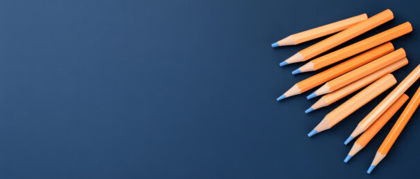 横向小黑板与鹅卵石