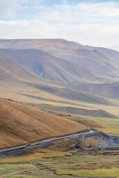 中国新疆巴音郭楞奎先达坂风光