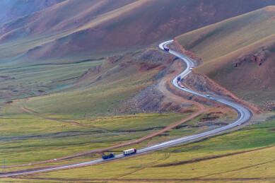 中国新疆巴音郭楞奎先达坂风光