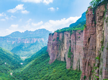 河南安阳市林州太行山万仙山景区郭亮村峡谷