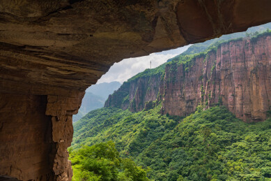 河南安阳市林州太行山万仙山景区郭亮村峡谷