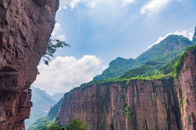 河南安阳市林州太行山万仙山景区郭亮村峡谷