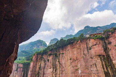 河南安阳市林州太行山万仙山景区郭亮村峡谷
