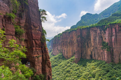 河南安阳市林州太行山万仙山景区郭亮村峡谷