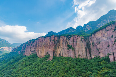 河南安阳市林州太行山万仙山景区郭亮村峡谷