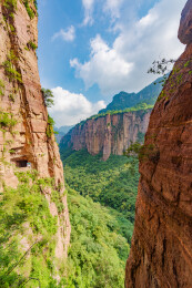 河南安阳市林州太行山万仙山景区郭亮村峡谷