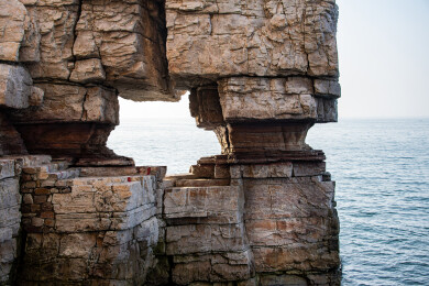 烟台大黑山岛龙爪山国家地质公园黑山之眼