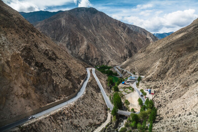 中国西藏G318公路怒江大峡谷航拍自然