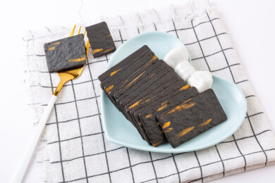 黑金芝士脆饼干