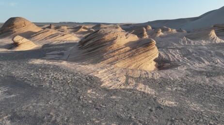 中国新疆哈密：沉积岩层