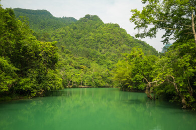 中国贵州省黔南荔波小七孔风景区