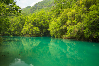 中国贵州省黔南荔波小七孔风景区