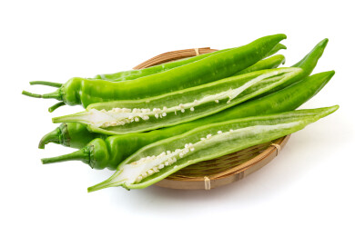 绿色大青椒食材白底图