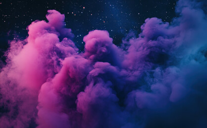 天空中云的低角度视图