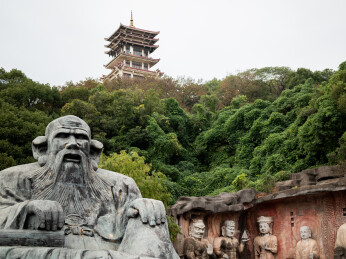 无锡鼋头渚太湖仙岛大觉湾老子像