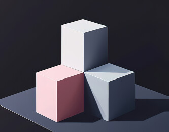 黑色背景上的空盒子特写镜头